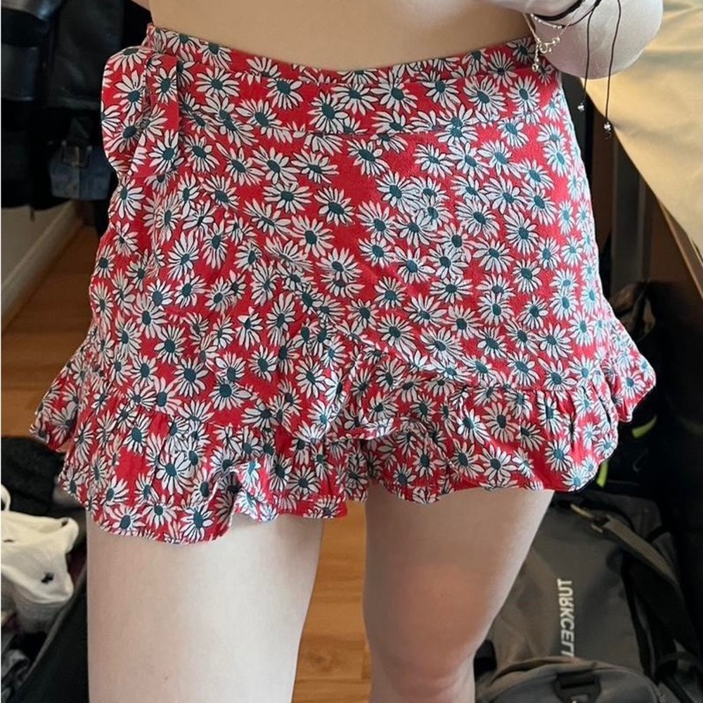 Red floral Zara skort